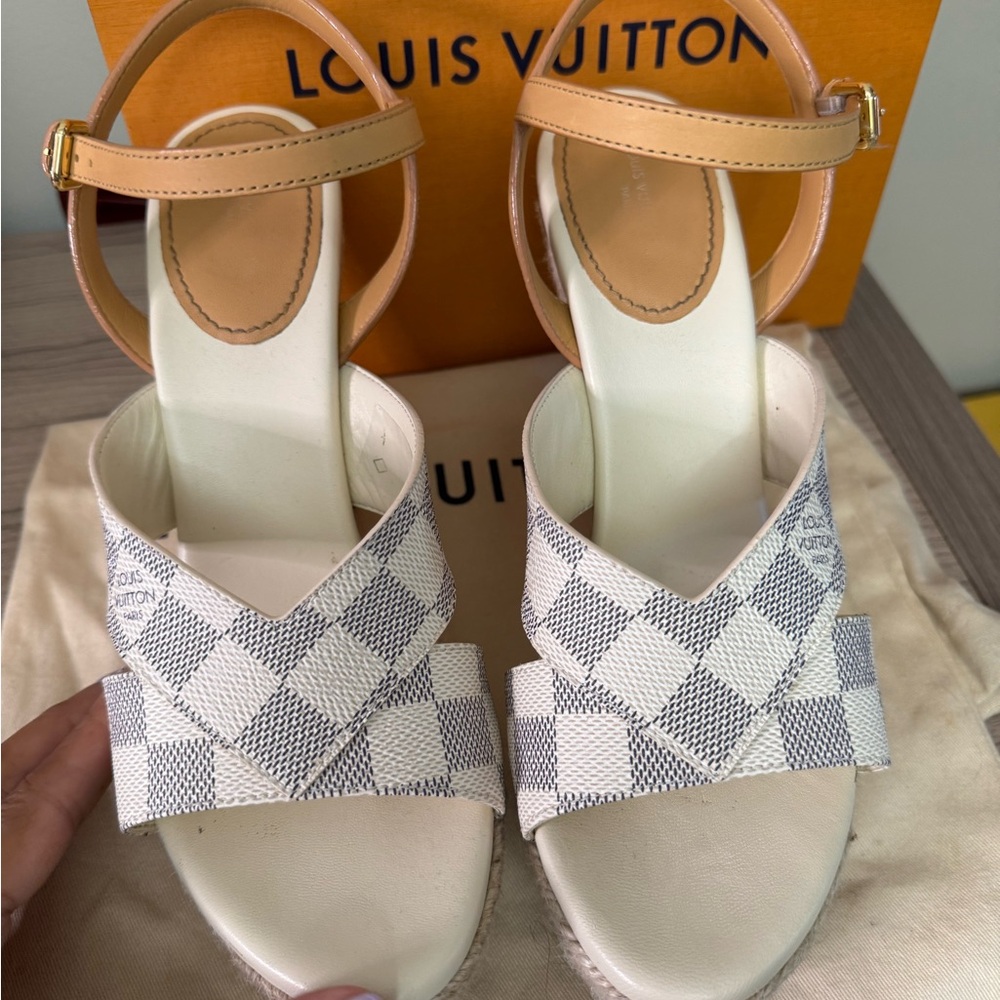 Louis Vuitton Checkered Beige and White Wedges - Picture 7 of 7